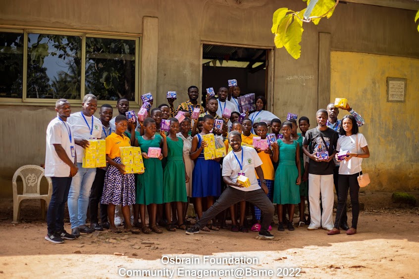 Donation of Sanitary Pads to girls at Awudome Bame (11)